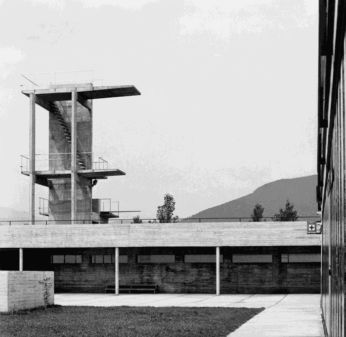 Sprungbecken und Sprungturm 1963