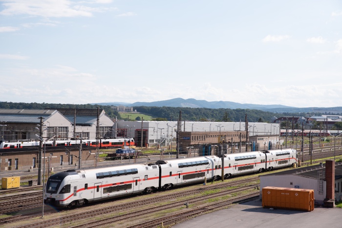 Blick vom Rustensteg zur Avedikstraße