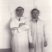 Johannes Spalt (l.) und Friedrich Kurrent (r.)
in ihrem Büro in Wien, 1957