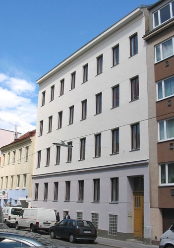 sockelsanierung mit gemeinschaftsterrasse