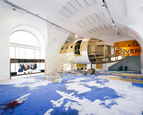 Ausstellungsgestaltung für „Es fliegt, es fliegt“ im ZOOM Kindermuseum