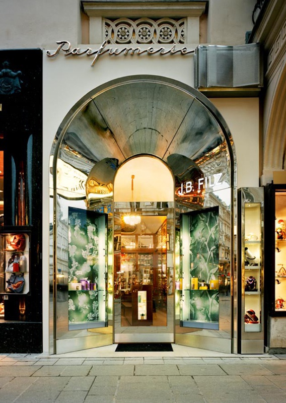 Graben 13, Parfumerie J.B.Filz
