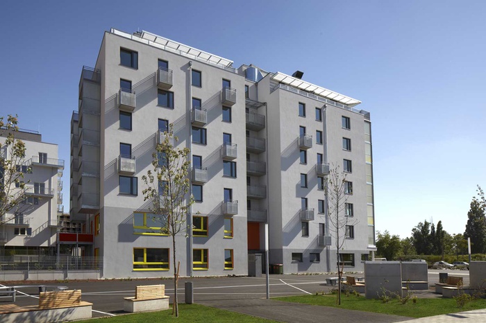 Wohnbau Leystraße- Platzansicht