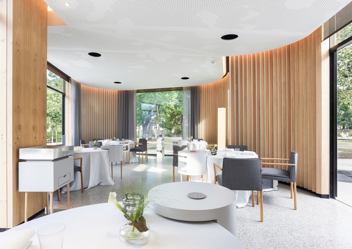 Steirereck | Zubau aus fingerartig verzweigten Pavillons entwickelt aus einer präzisen Anordnung der Tische