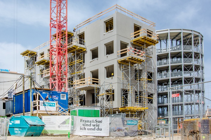 Franz&Sue sind wie ich und du: Architekturcluster am Helmut Zilk Park.