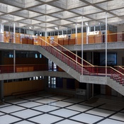 Modellschule Bundesschulzentrum Wörgl, Tirol (mit Fritz G. Mayr)
Bundesrealgymnasium, Handelsakademie, Handelsschule, Stadtische Schwimmhalle, 1969 (Pla-nung), 1970–1973 (Bauzeit)
Sanierung und Erweiterung durch Peter Markli und Gody Kuhnis, 2003