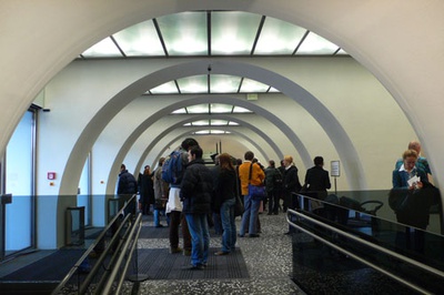 Bauvisite 94: Geiswinkler & Geiswinkler Architekten / Besucherzentrum Parlament