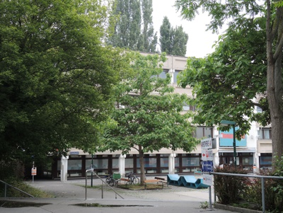 Lokalaugenschein Bezirkszentrum Kagran, 2020, Architektur: Heinrich Mathá, Karl Leber, August Kremnitzer und Gottfied Fickl, 1964