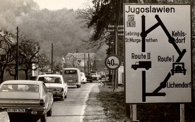 Ausstellung „Gastarbajteri. 40 Jahre Arbeitsmigration“ (Initiative Minderheiten/Wien Museum, 2004). Aus der Station „Gastarbeiterroute“ von Peter Payer
