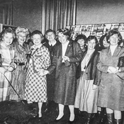 Ausstellungseröffnung Konstruktiv 128, 1986 (E. Sundt zweite von links)