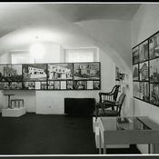 Ausstellung "Josef Frank", 18.12.1965–29.06.1966 im ÖGFA-Vereinslokal in der Blutgasse 3, Wien I (Ausstellung: arbeitsgruppe 4, Friedrich Kurrent/Johannes Spalt) – Ausstellung "Josef Frank", 18.12.1965–29.06.1966