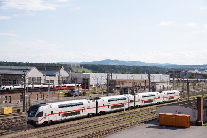 Blick vom Rustensteg zur Avedikstraße
