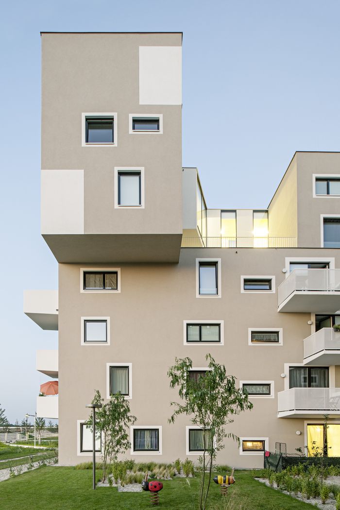 Die Drei Schwestern, Gartenblick