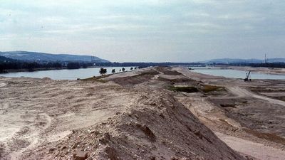 Bau der Donauinsel