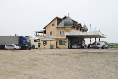 Mobile Kulturen der (Dis-)Integration. Knoten des Transports und des Übergangs entlang der paneuropäischen Verkehrskorridore.